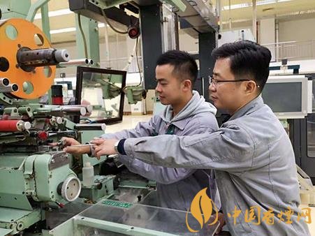 玉溪卷煙廠啟動(dòng)工匠型人才培育 促進(jìn)卷煙人才建設(shè)!